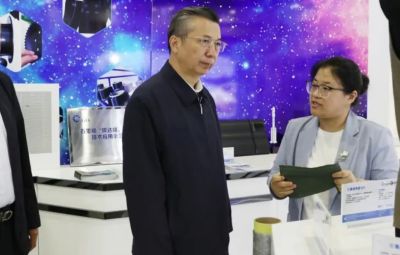 省人大常委會(huì)黨組書(shū)記、副主任王永康蒞臨寶泰隆走訪調(diào)研